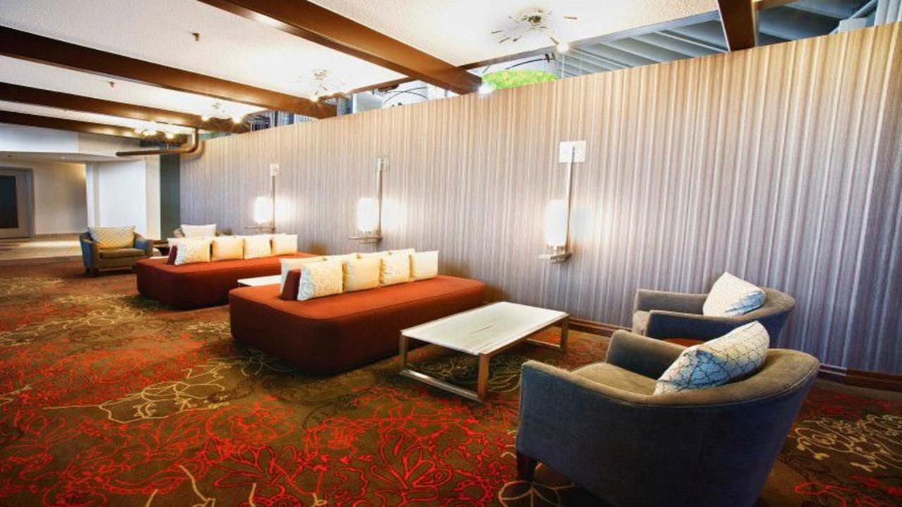 Holiday Inn Guelph Hotel & Conference Centre, An Ihg Hotel Ngoại thất bức ảnh