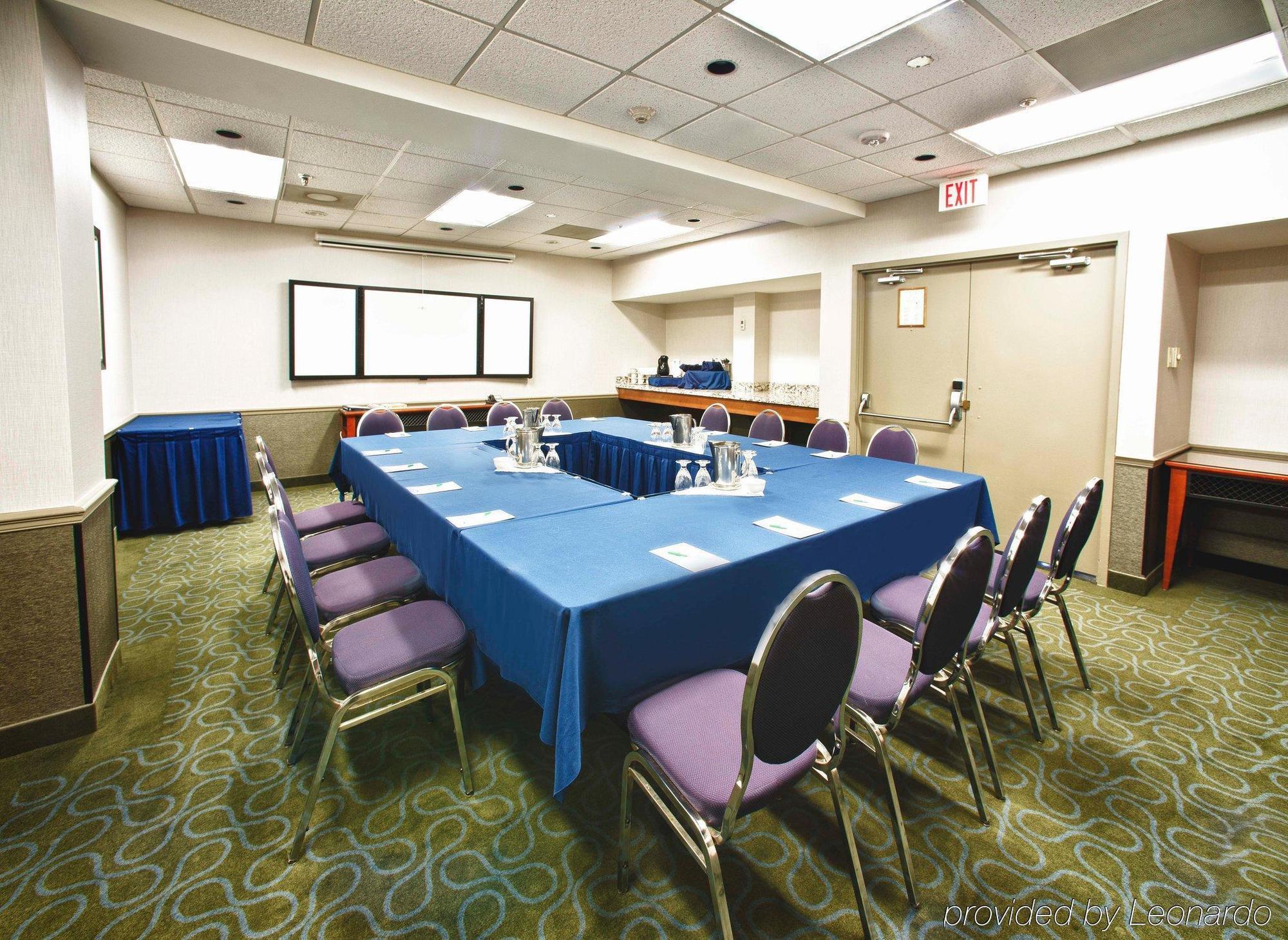 Holiday Inn Guelph Hotel & Conference Centre, An Ihg Hotel Kinh doanh bức ảnh