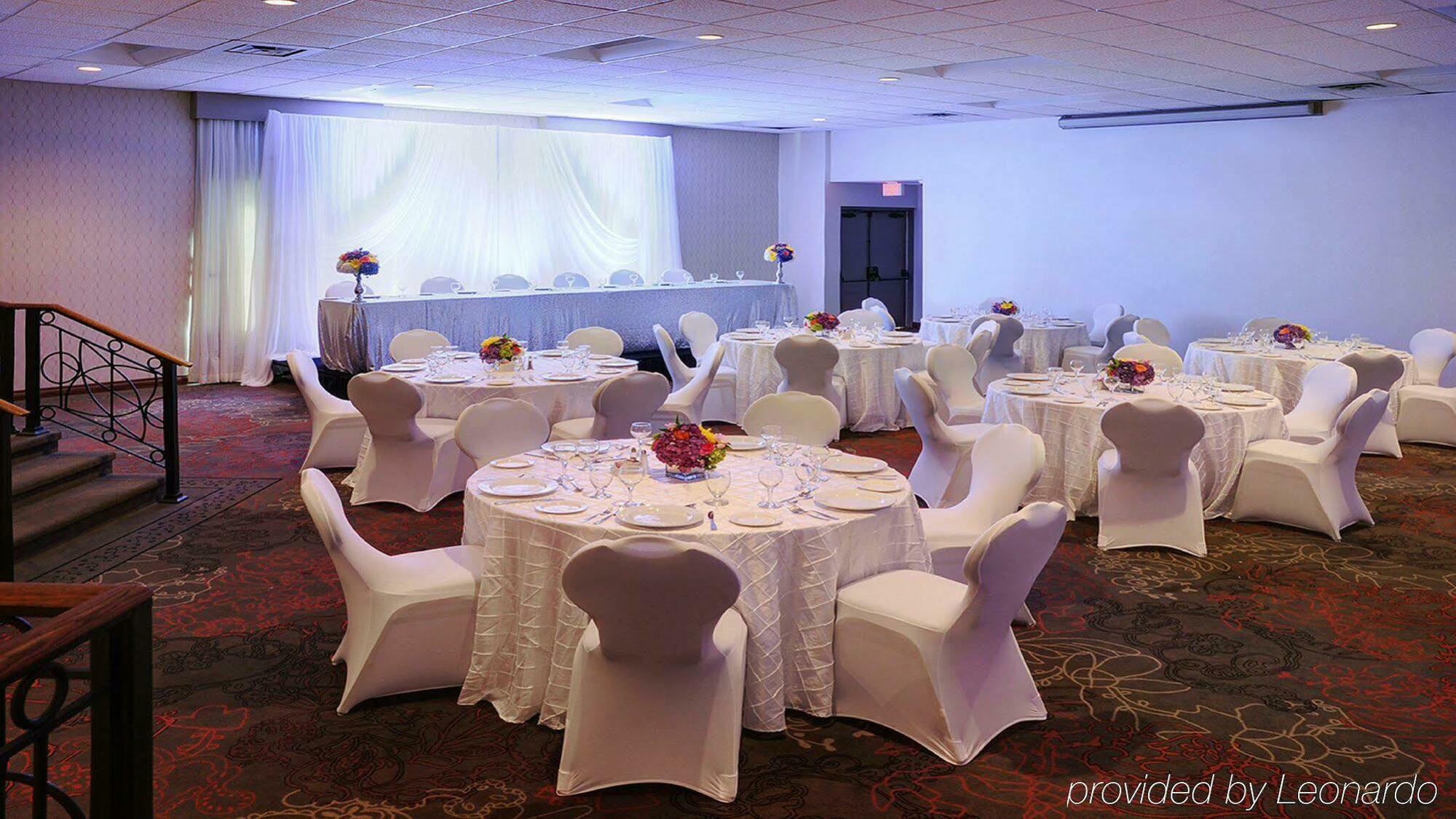 Holiday Inn Guelph Hotel & Conference Centre, An Ihg Hotel Ngoại thất bức ảnh