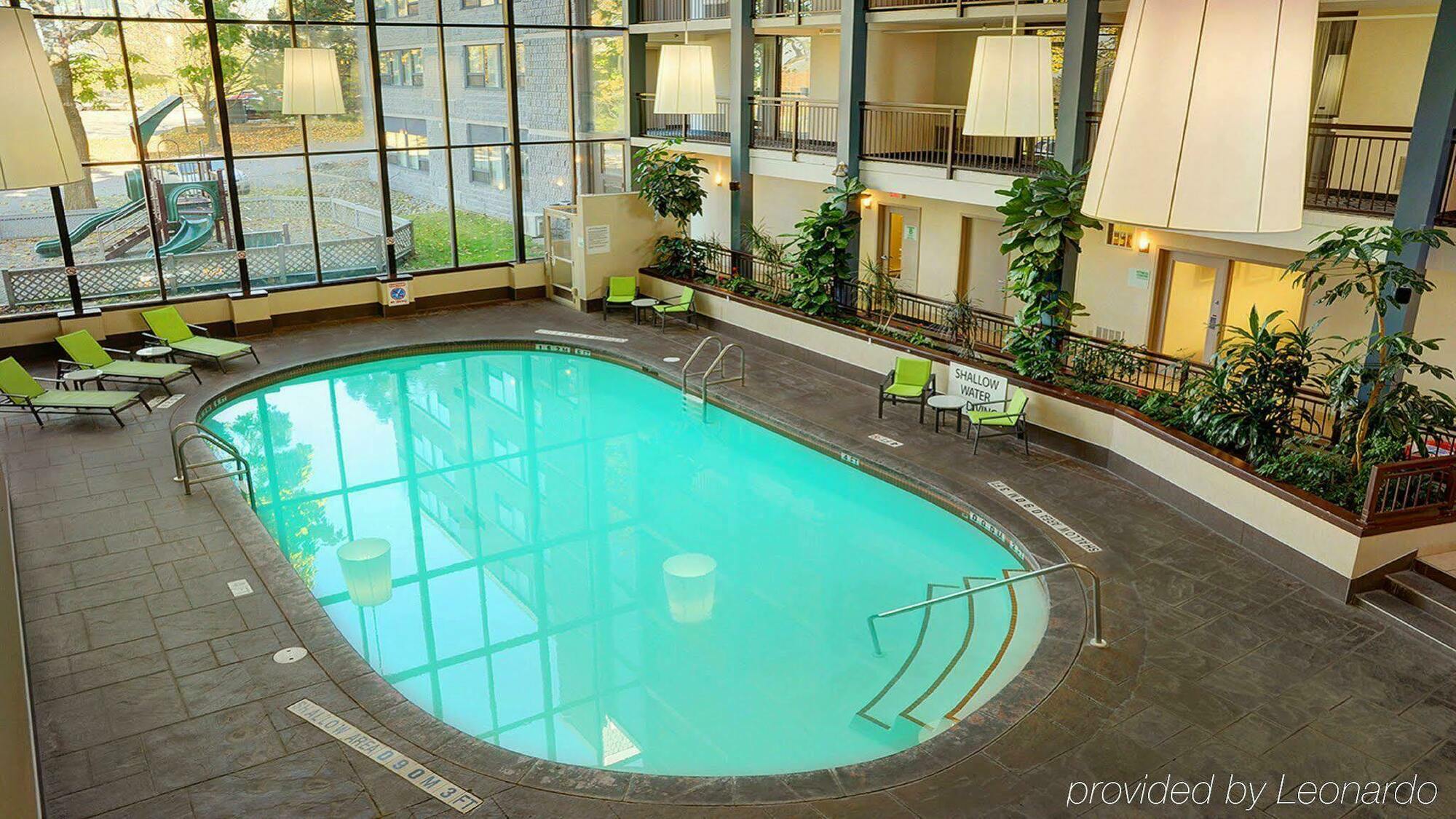 Holiday Inn Guelph Hotel & Conference Centre, An Ihg Hotel Ngoại thất bức ảnh