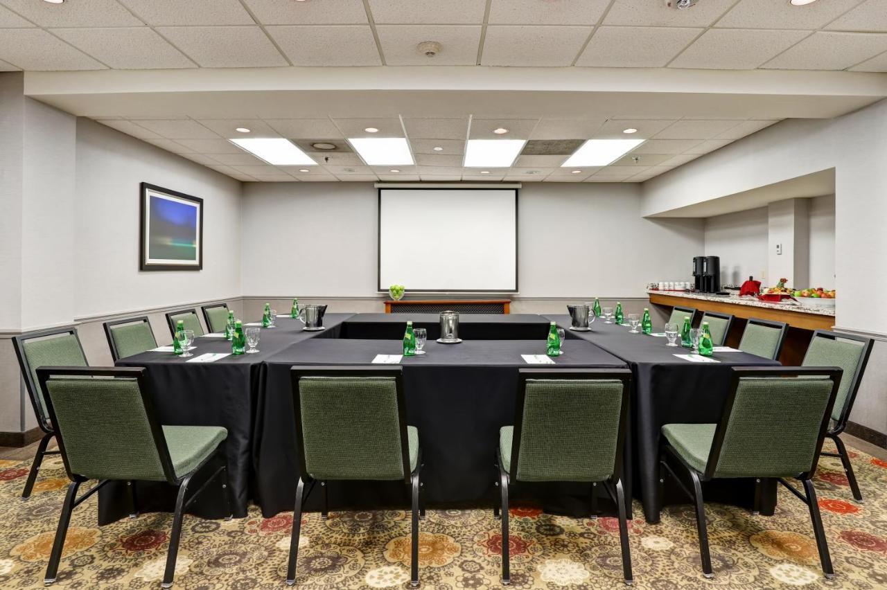 Holiday Inn Guelph Hotel & Conference Centre, An Ihg Hotel Ngoại thất bức ảnh