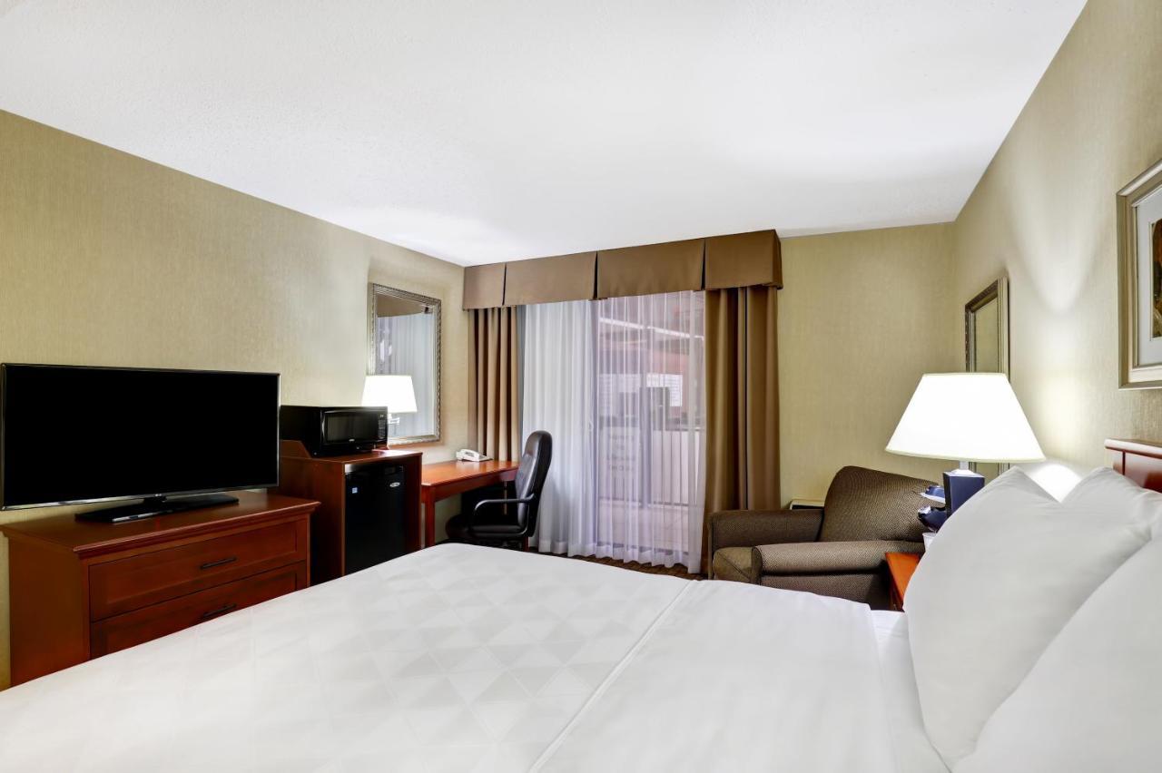 Holiday Inn Guelph Hotel & Conference Centre, An Ihg Hotel Ngoại thất bức ảnh